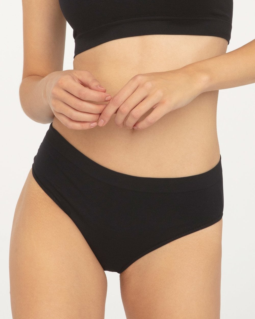 Czarne bezszwowe majtki damskie figi second skin Gatta Bikini Queenie seamless