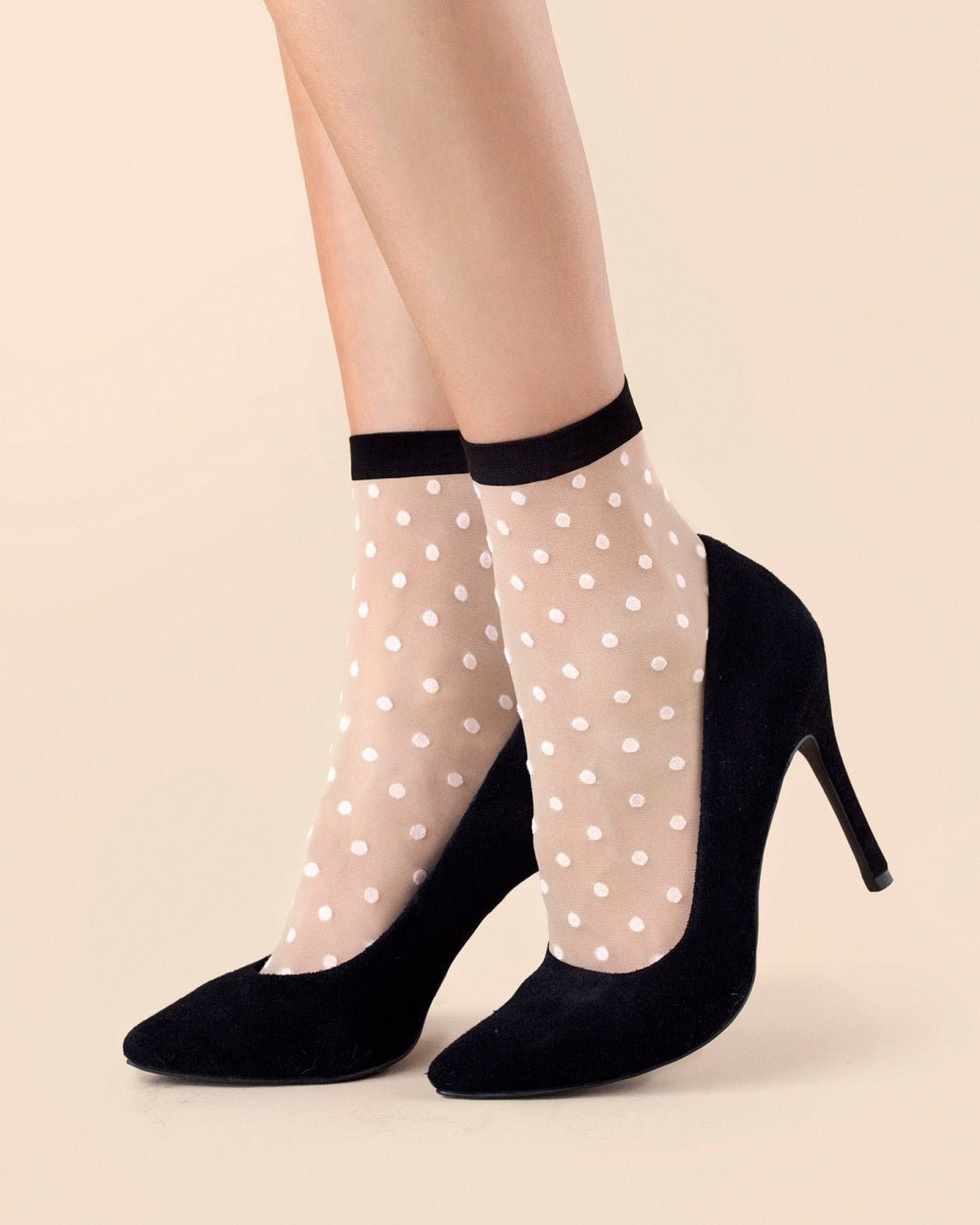 beżowe damskie skarpetki rajstopowe w kropki 20 den