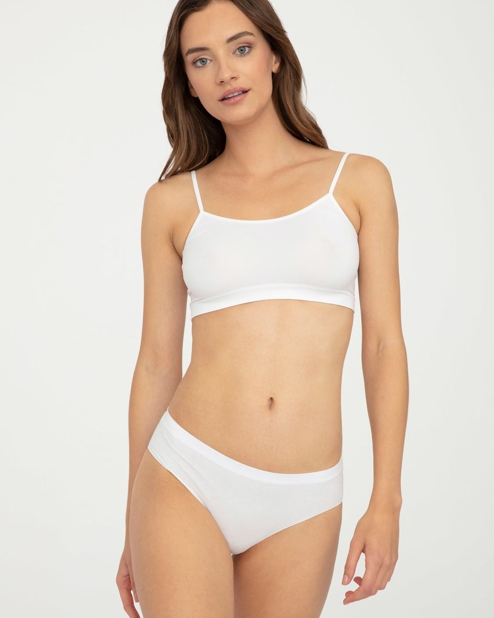 Białe klasyczne pełne majtki bezszwowe Gatta Seamless Cotton Bikini przód