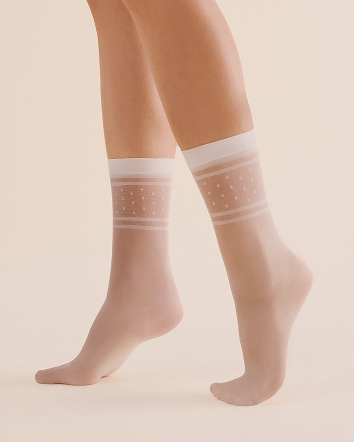 Białe damskie skarpetki rajstopowe do szpilek z ozdobnym wzorem Gabriella Nebi 20 DEN