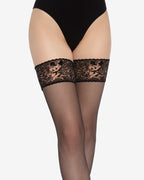 czarne pończochy samonośne z ozdobną koronką i motywem pary w miłosnej pozycji Gatta Ars Amandi wz. 01