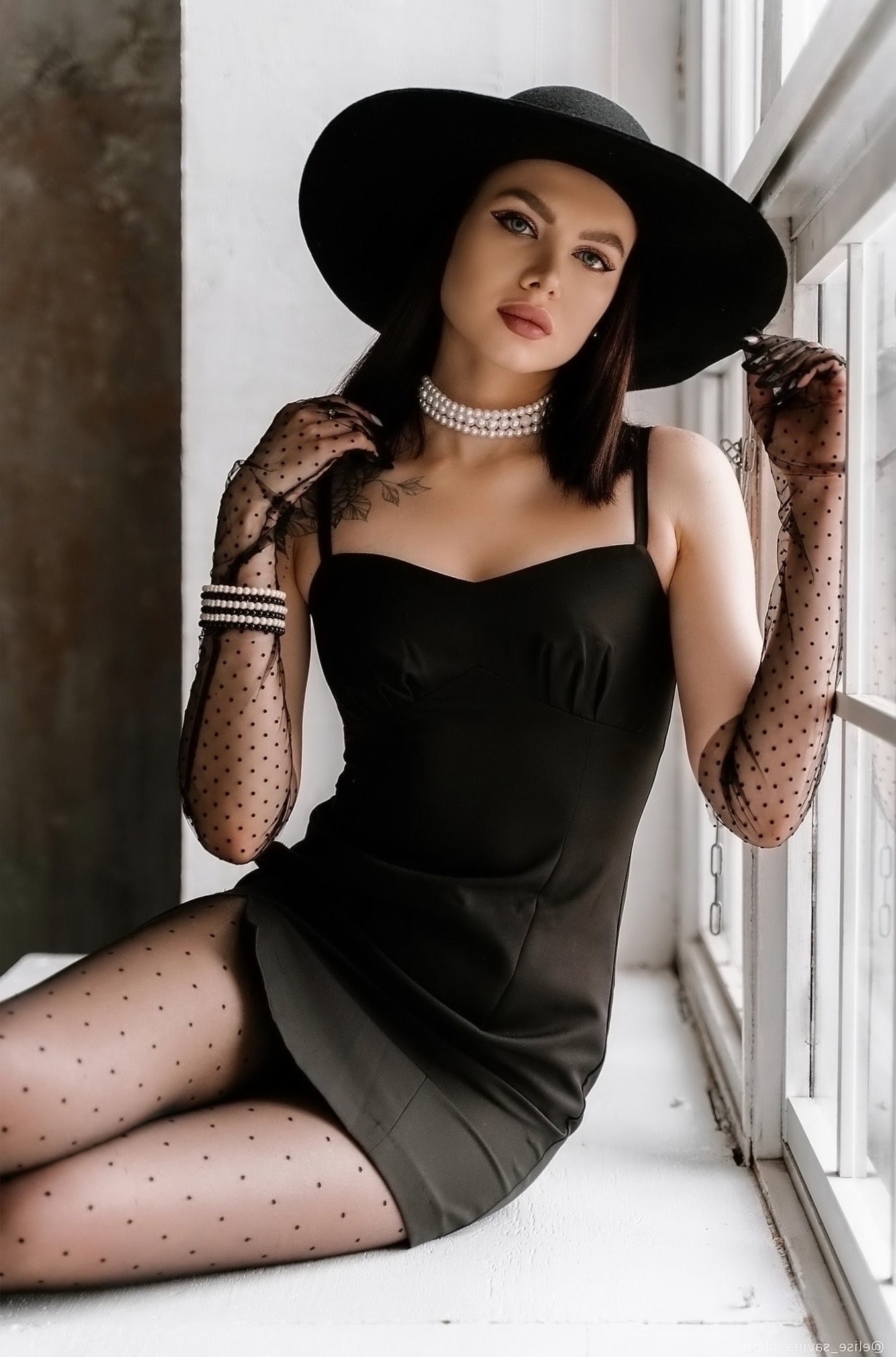 damskie rajstopy w kropki